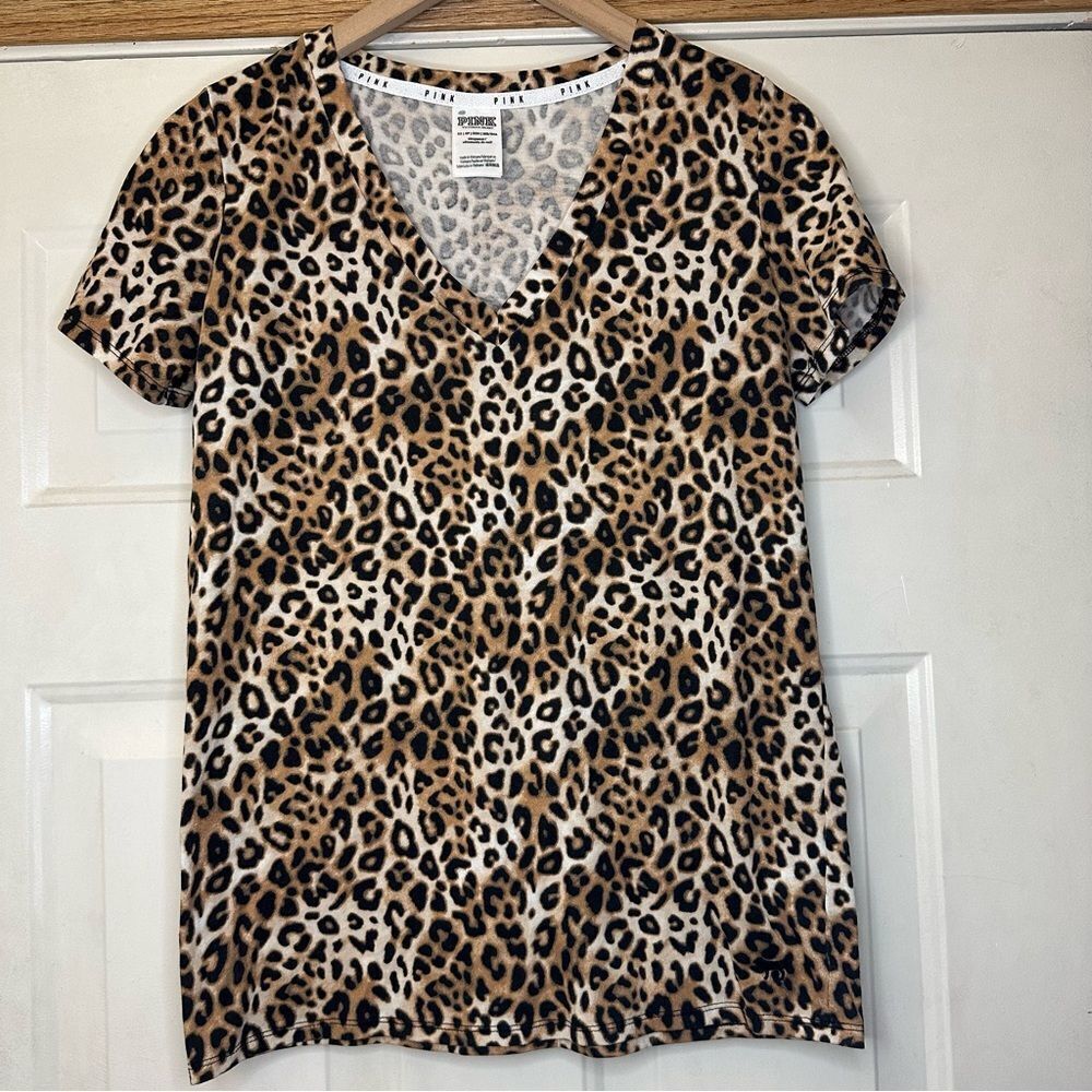 PINK Victoria’s Secret Leopard Print Short Sleeve Tee Sleepwear - Picture 2 of 8